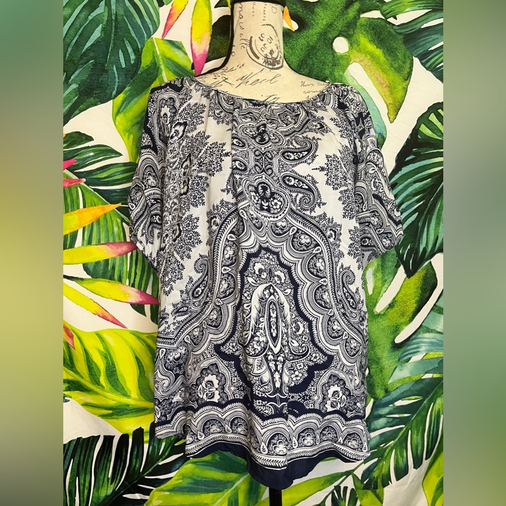 Sundance L 100% Silk White Blue Ornate Print Office Teacher Tunic Preppy Blouse